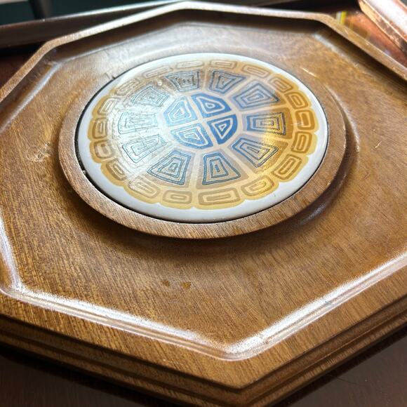 Vintage MCM Octagon Charcuterie Appetizer Board Wood and Ceramic Tile - Picture 4 of 10